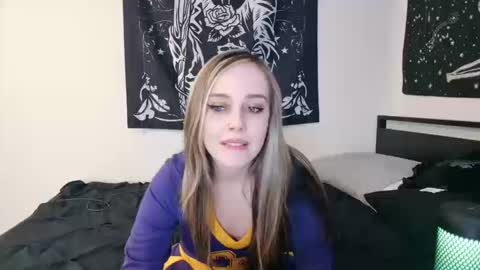 Luna online show from 13, 10, 2025