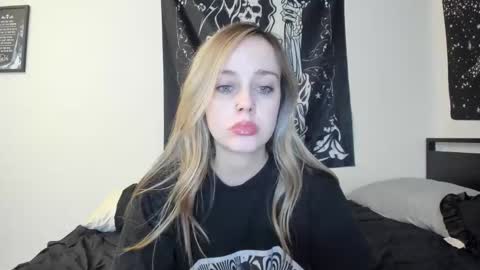 Luna online show from 5, 11, 2025