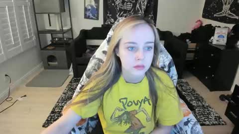 Luna online show from 16, 2, 2026