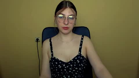 Luna online show from 8, 5, 2026
