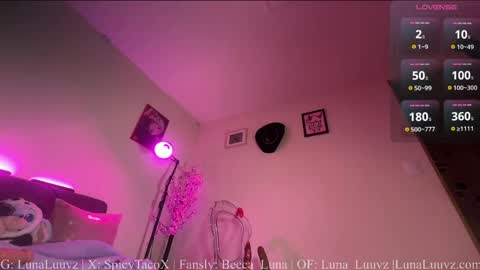 Luna Luuvz online show from 29, 4, 2026