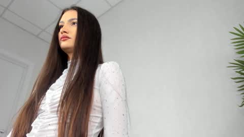 Snapshot of luna_mee chatting on 19, 3, 2026 Adele online show from 19, 3, 2026