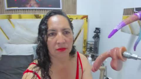 luna_naughty1 online show from 27, 6, 2026