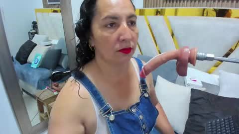 luna_naughty1 online show from 15, 7, 2026