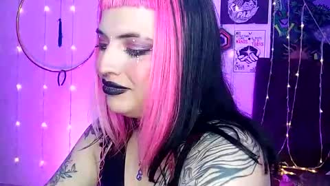 MISS LUNA  online show from 5, 2, 2025