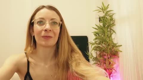 Luna Riva online show from 19, 1, 2026