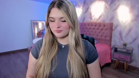 Snapshot of luna_volk chatting on 1, 4, 2026 Luna online show from 1, 4, 2026