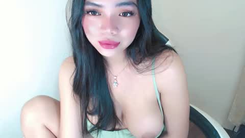 luna_whitedoll online show from 29, 4, 2026