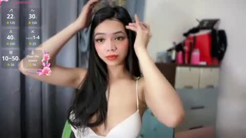 luna_whitedoll online show from 11, 7, 2026