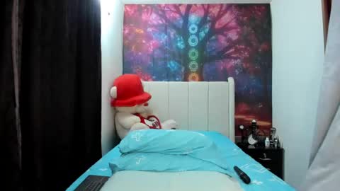 lunaa mayer online show from 6, 8, 2026
