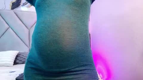 Lunaa rossee  online show from 15, 4, 2026