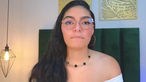 Luna Aspen online show from 29, 4, 2026