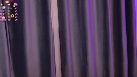 Snapshot of lunababe_ chatting on 8, 7, 2026 lunababe_ online show from 8, 7, 2026