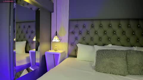 Luna  online show from 24, 11, 2025