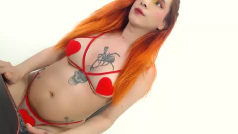 Snapshot of lunahot05xxx chatting on 21, 6, 2026 LUNA online show from 21, 6, 2026