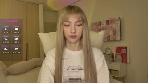 Luna online show from 23, 2, 2026