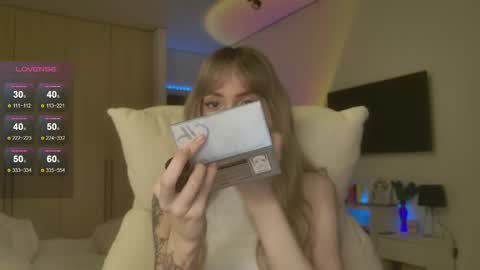 Luna online show from 8, 5, 2026
