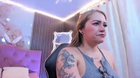 LUNA KITTY  online show from 4, 8, 2026