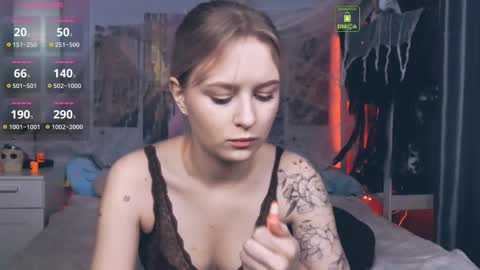 Snapshot of lunaluxyx chatting on 24, 10, 2025 Luna online show from 24, 10, 2025