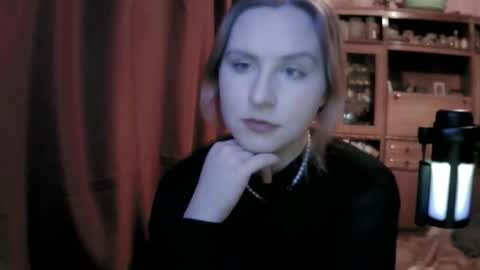 lunamystique_ online show from 16, 2, 2026