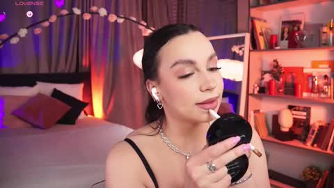 Snapshot of lunanight_ chatting on 23, 2, 2025 Luna  next streams Mon Fri Sat Sun 8pm-5am gmt0 online show from 23, 2, 2025