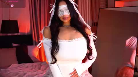 Luna  next streams Mon Fri Sat Sun 8pm-5am gmt0 online show from 3, 8, 2026