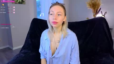 Kelly online show from 4, 10, 2025