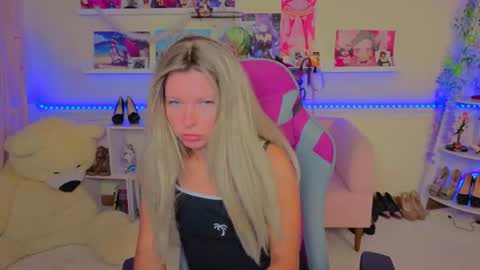 Luna Rishi online show from 1, 8, 2026