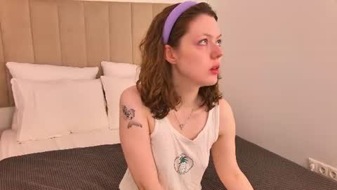 Lily online show from 3, 8, 2026