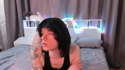 Snapshot of lunaroffset chatting on 24, 6, 2026 Matthew online show from 24, 6, 2026