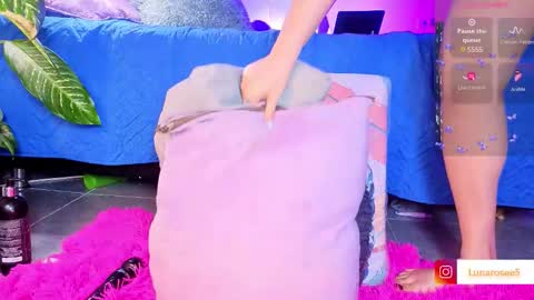 Snapshot of lunarosex5 chatting on 6, 2, 2026 LUNA online show from 6, 2, 2026