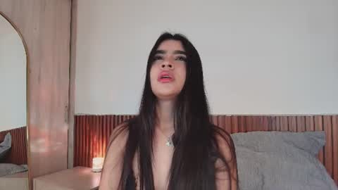 Luna Rousse online show from 5, 8, 2026
