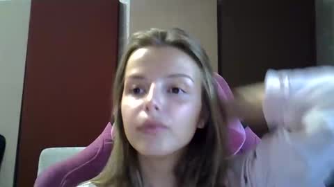 Snapshot of lunav7 chatting on 30, 9, 2025 Luna  online show from 30, 9, 2025