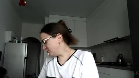 lunavelvet3 online show from 28, 10, 2025