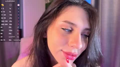 Snapshot of lunawho chatting on 8, 3, 2026 Luna online show from 8, 3, 2026