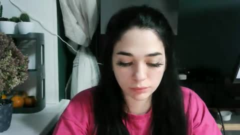 Snapshot of lunikdarya chatting on 27, 10, 2025 lunikdarya online show from 27, 10, 2025