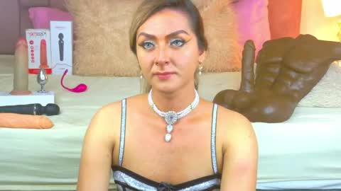 lunitadiva online show from 5, 5, 2026