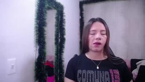 Katty   what ever do you want on my pv is for extra tokens minimi 250 tks ty u for understand online show from 3, 1, 2025