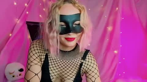 Snapshot of lunvision chatting on 20, 3, 2026 My name Lun online show from 20, 3, 2026