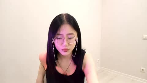 Roxie online show from 28, 4, 2026