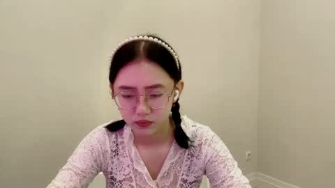 Roxie online show from 13, 5, 2026