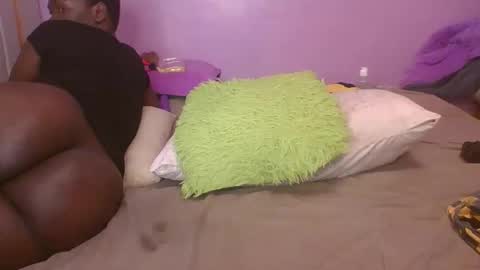 luscious online show from 15, 10, 2025