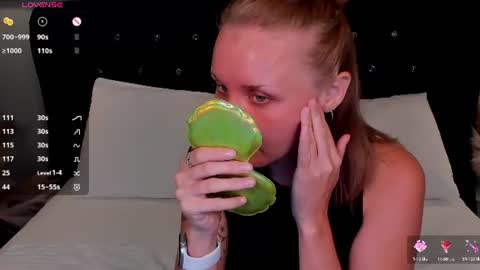 your sweet Liana online show from 5, 8, 2026