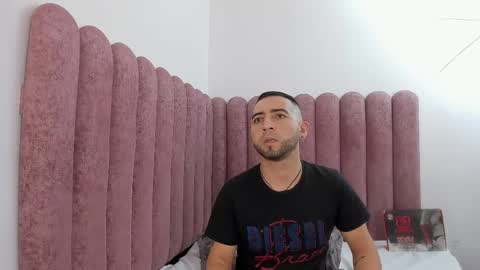 Lushian And Luna online show from 1, 5, 2026