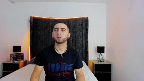Lushian And Luna online show from 6, 5, 2026