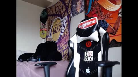 Snapshot of lust_j chatting on 4, 12, 2024 LUST online show from 4, 12, 2024