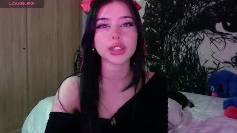 Valerie  April   online show from 6, 2, 2025