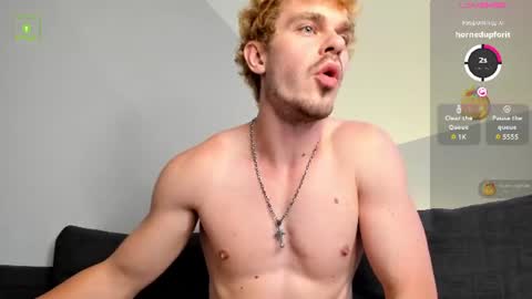 lustfullooking online show from 23, 6, 2026