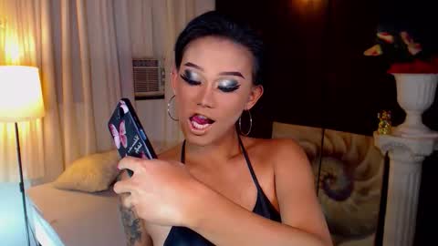 AdriannaFowks online show from 27, 3, 2026