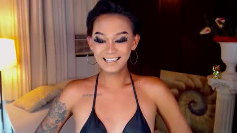 AdriannaFowks online show from 15, 4, 2026